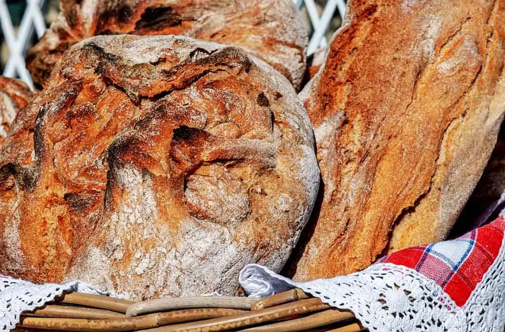 photo of a basket of bread